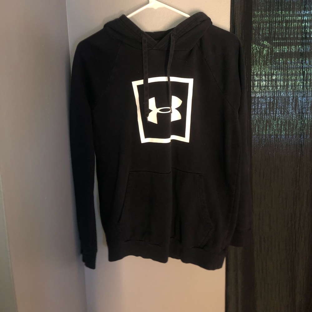 Men’s under armor hoodie!!👀